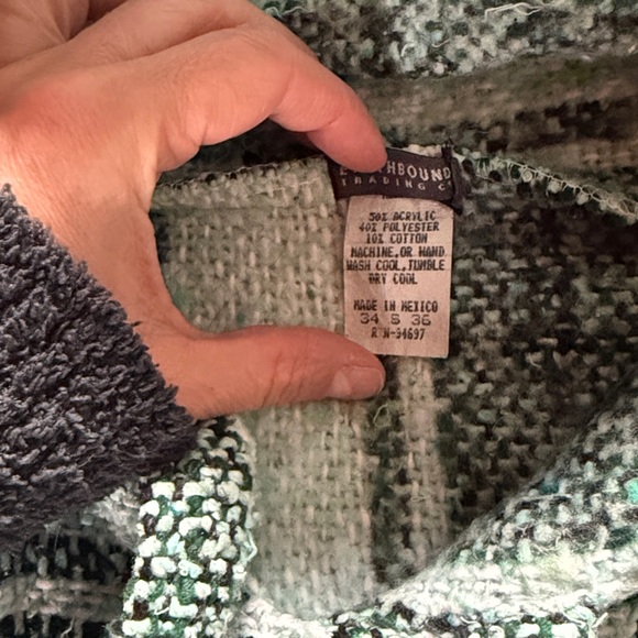 Earthbound Trading “Rug” Hoodie - Picture 2 of 3